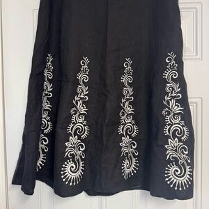 LOFT Black Skirt with Intricate White Patterns Linen
